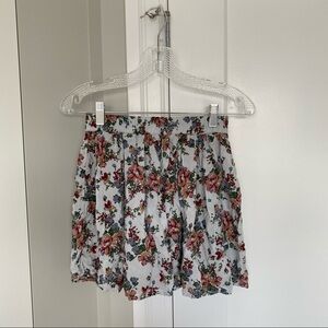 ❄️ Brandy Melville Light Floral Skirt​​​​​